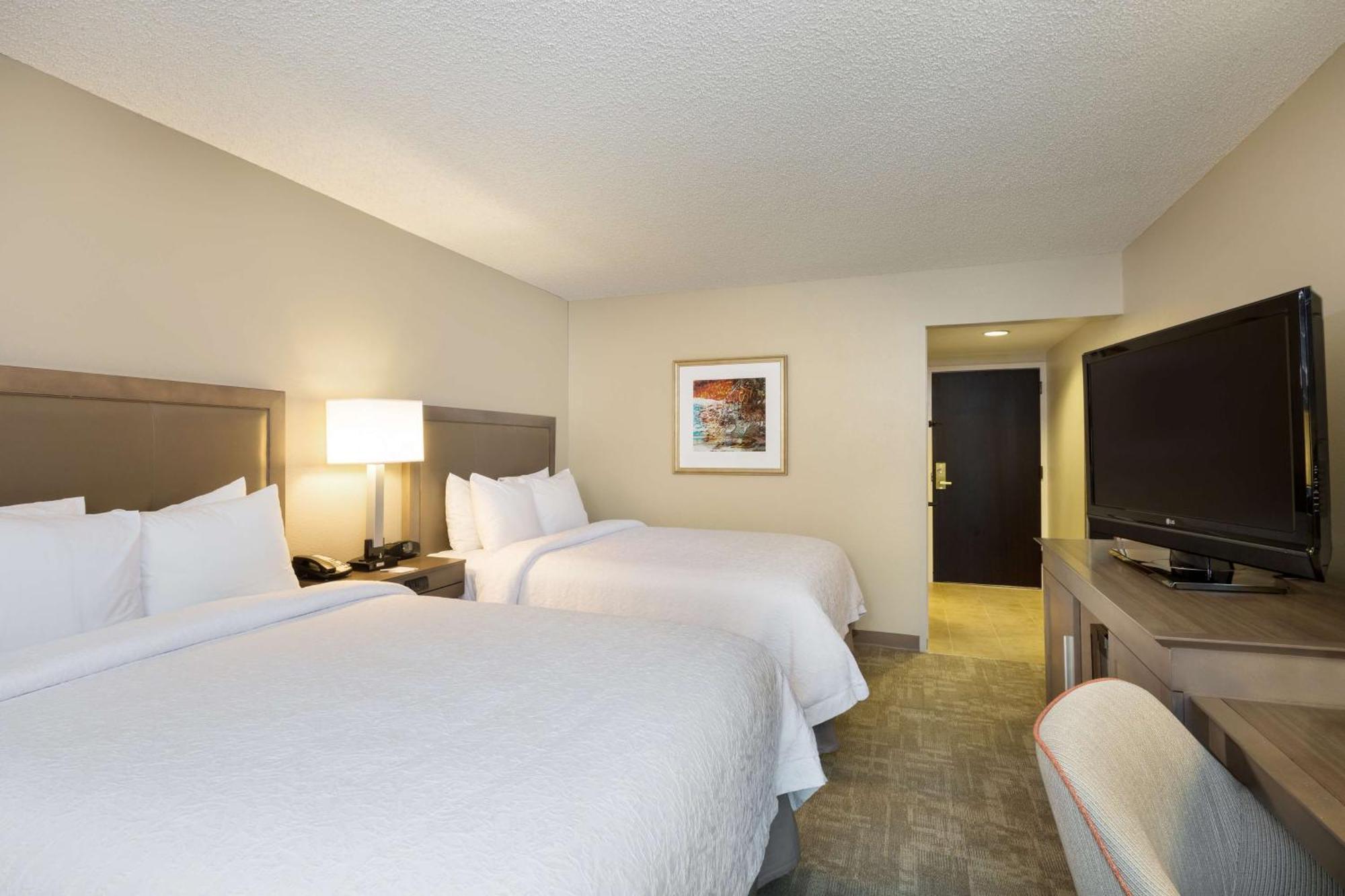 Hampton Inn Houston Near The Galleria Exterior photo
